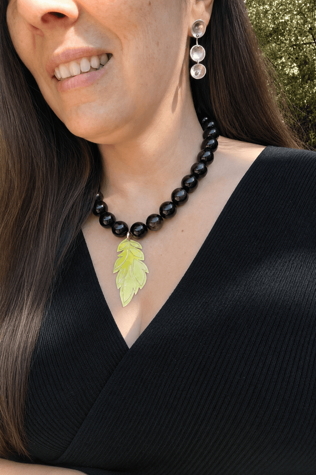 Collar Obsidiana Hoja vista alternativa