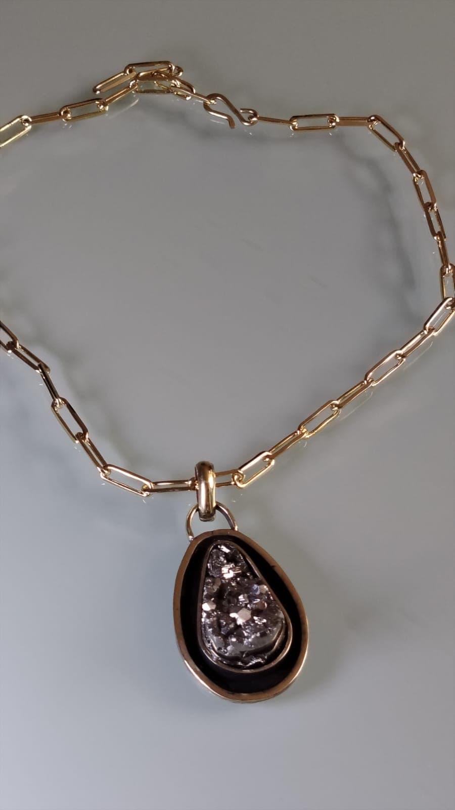 Collar Pirita Gota vista 3