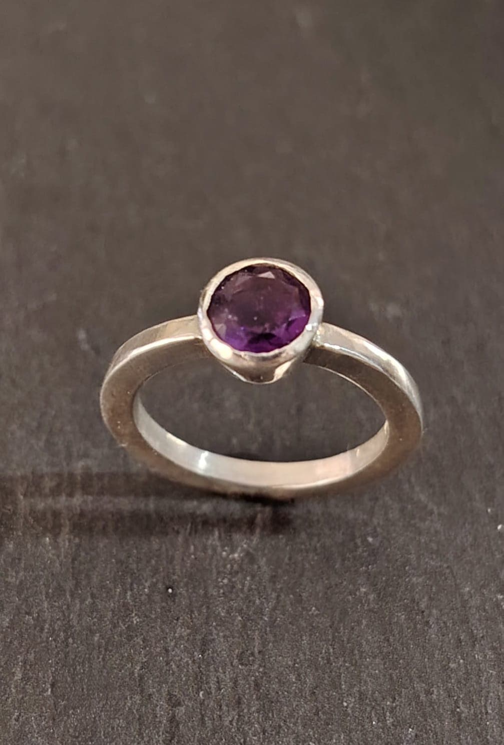 Anillo Amatista Solitario