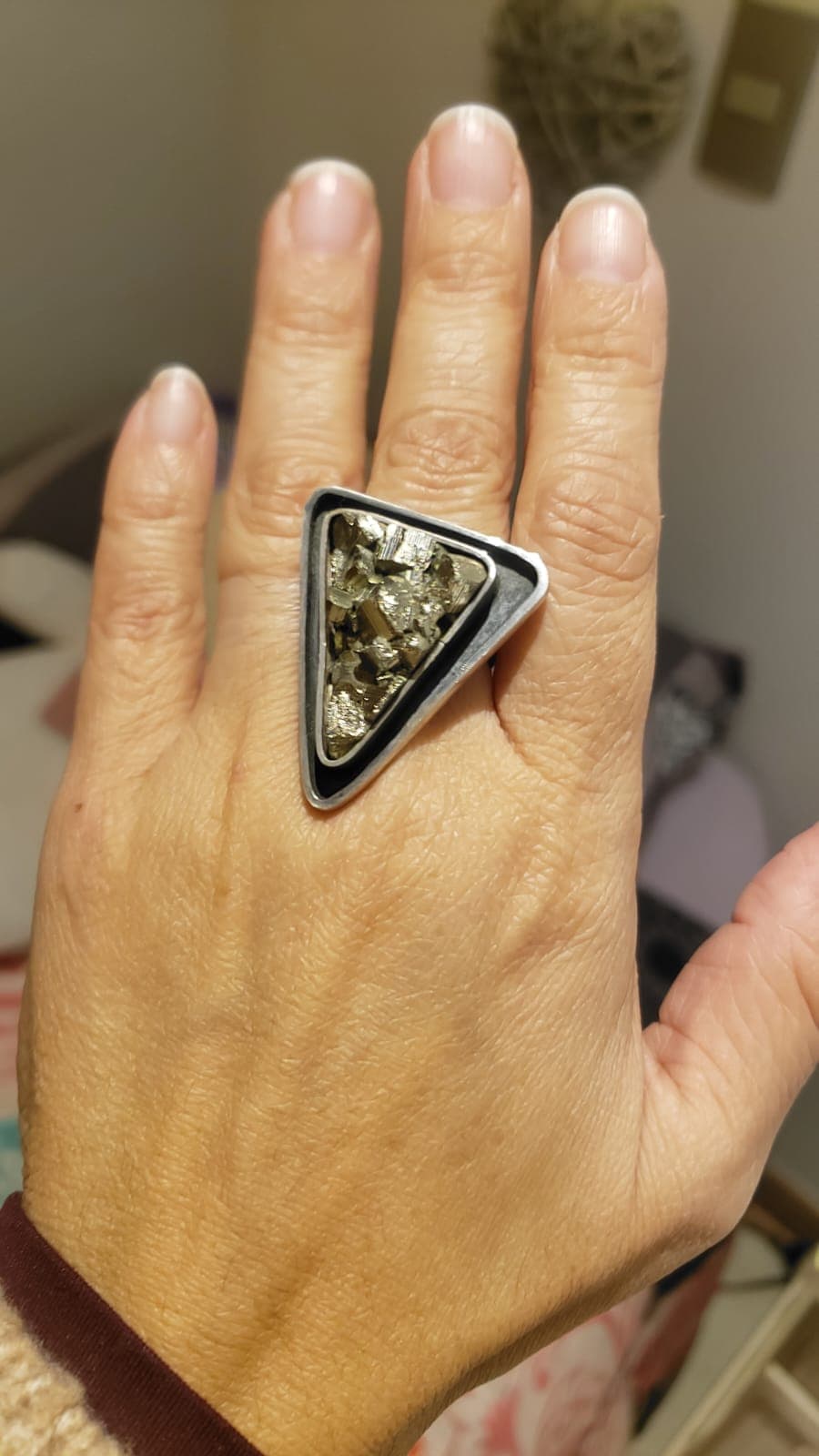 Anillo Pirita Triangular Ajustable vista 3