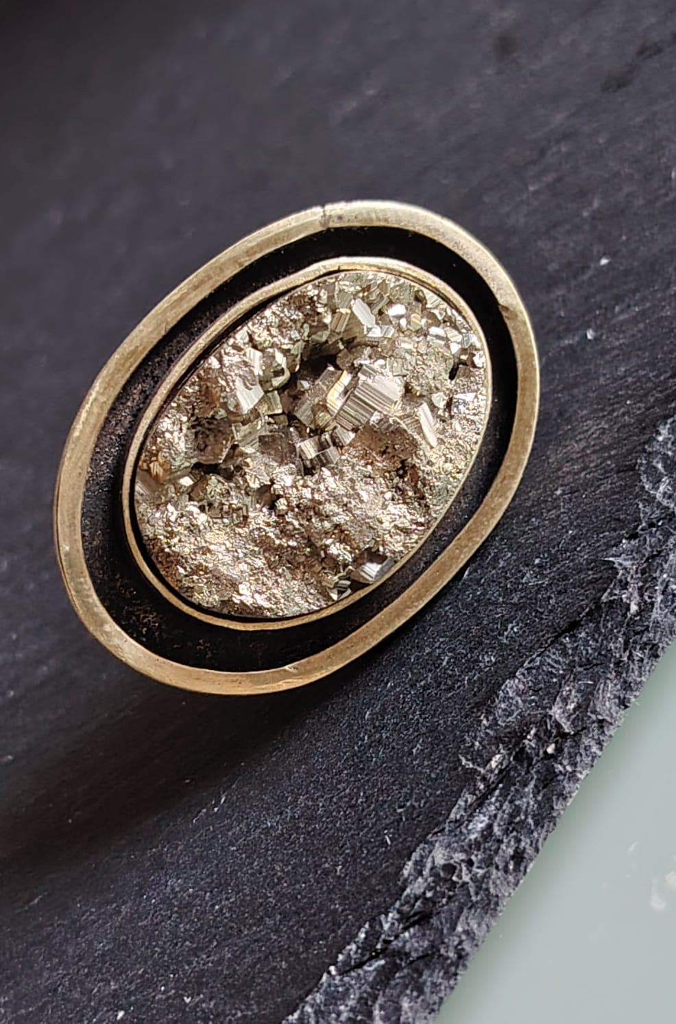 Anillo Pirita en Bronce Oval