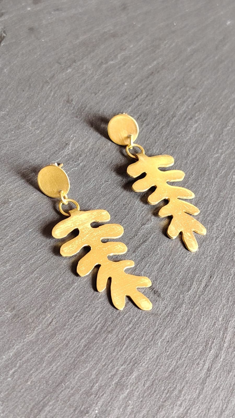 Aros de plata y metal trabajado a mano