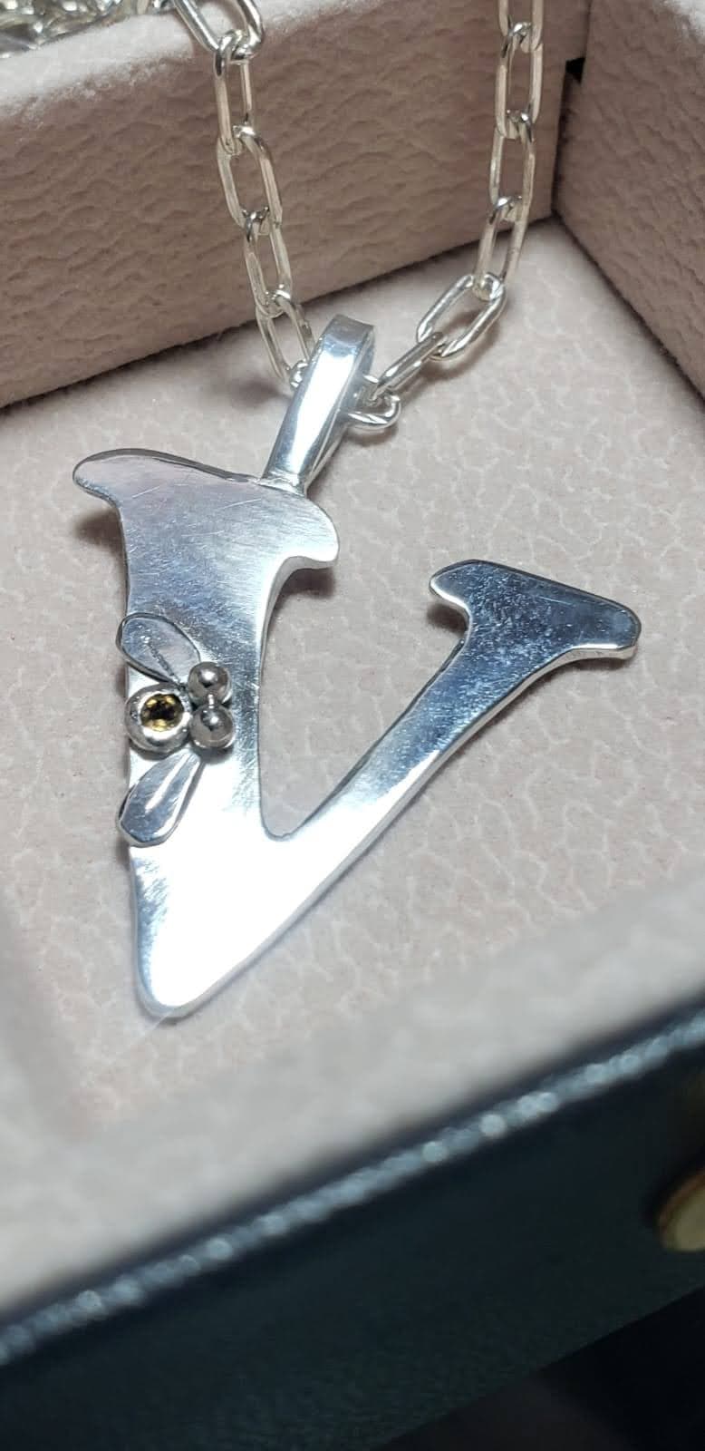 Colgante Inicial Flor vista 2