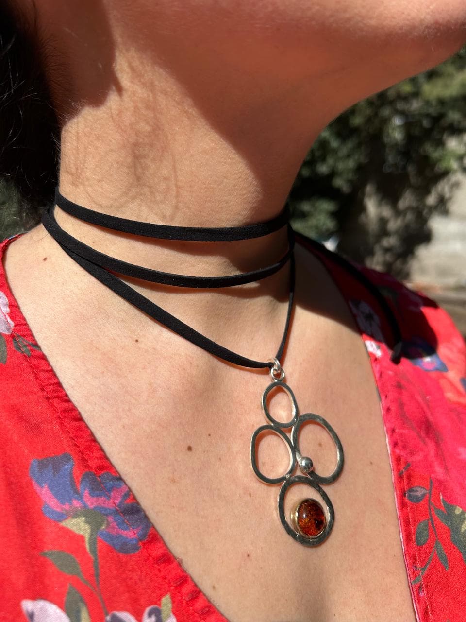 Collar Ámbar Plata y Cuero