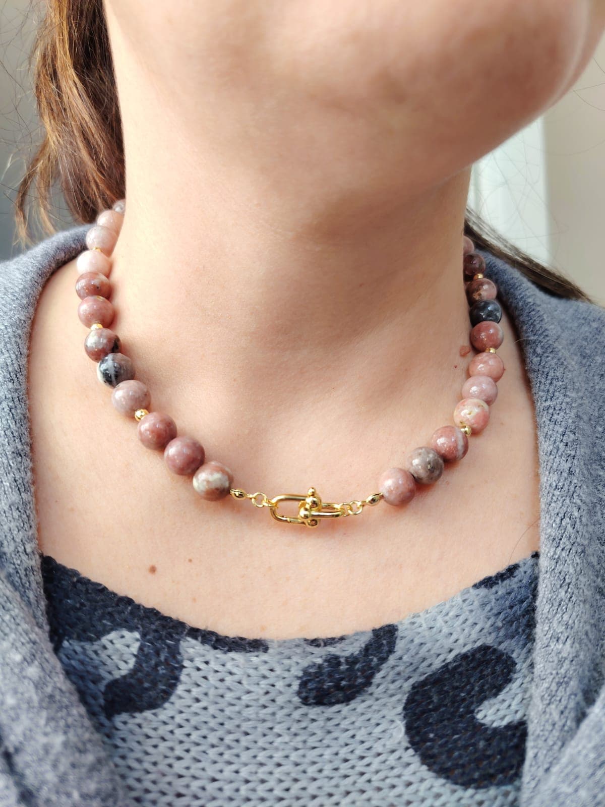 Collar Rodocrosita y Broche Dorado vista 3