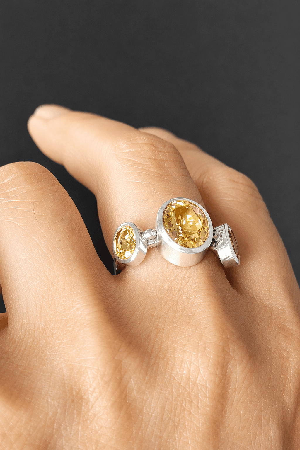Anillo Tres Citrinos vista 2